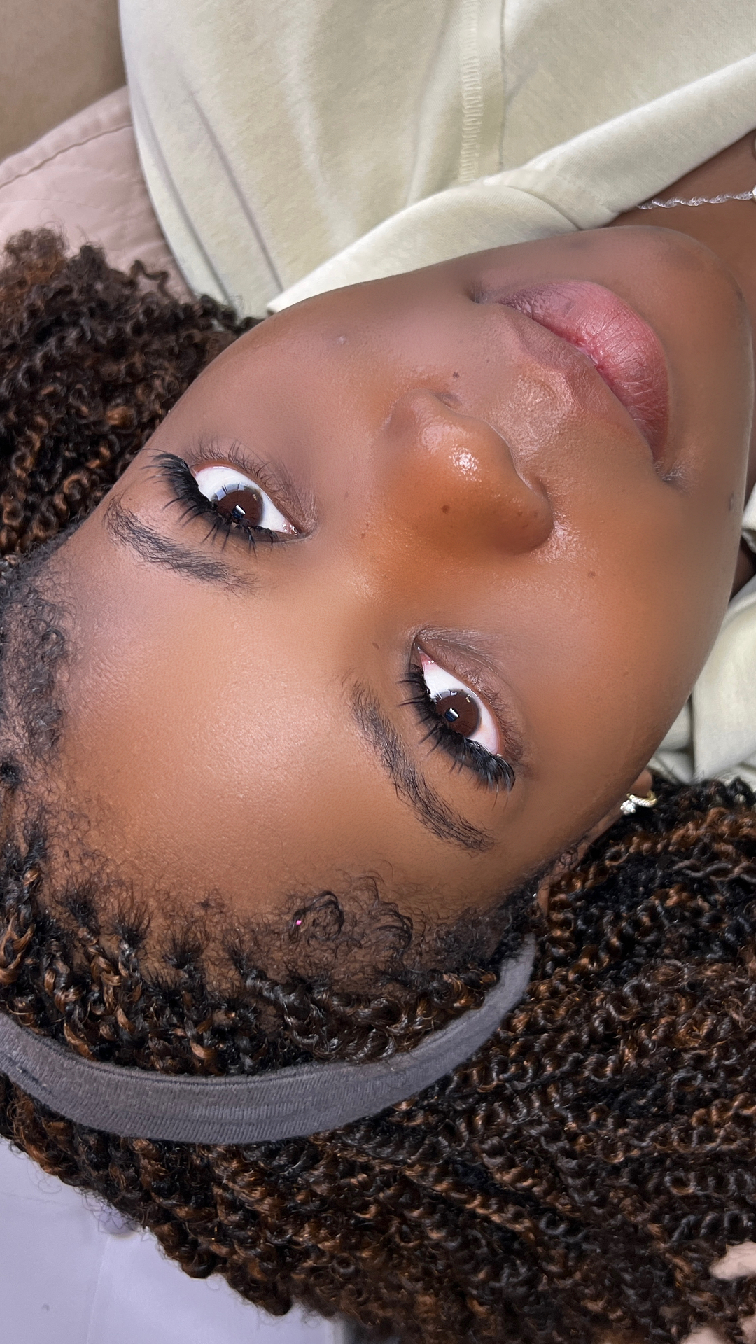 Fluttery spike lash extensions, textured wet-look style
